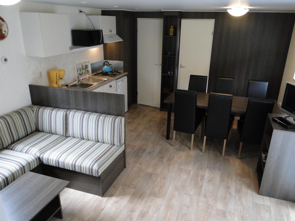 Camping Bissen เอส-ซัวร์-ซูร์ ภายนอก รูปภาพ